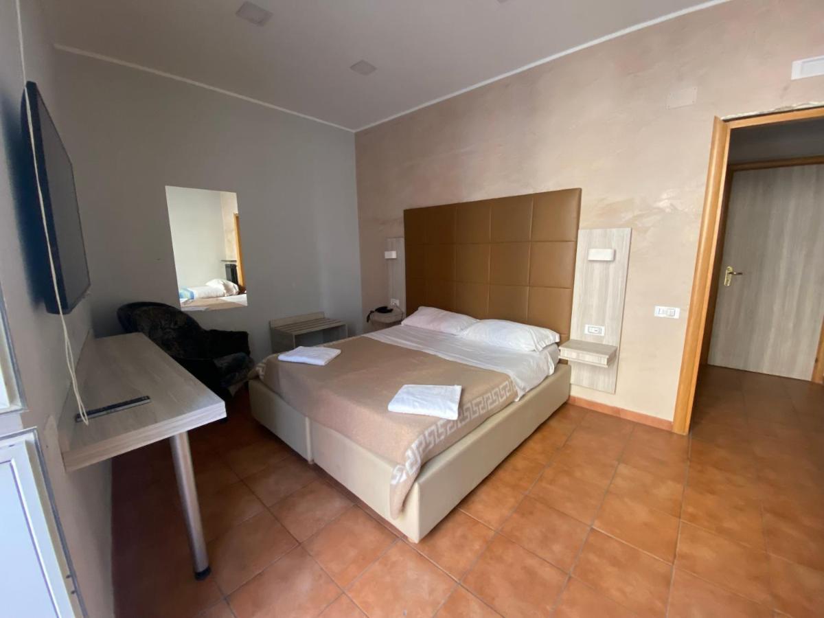 Hotel La Pace Napoli Eksteriør billede