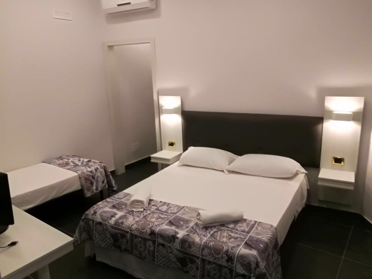 Hotel La Pace Napoli Eksteriør billede